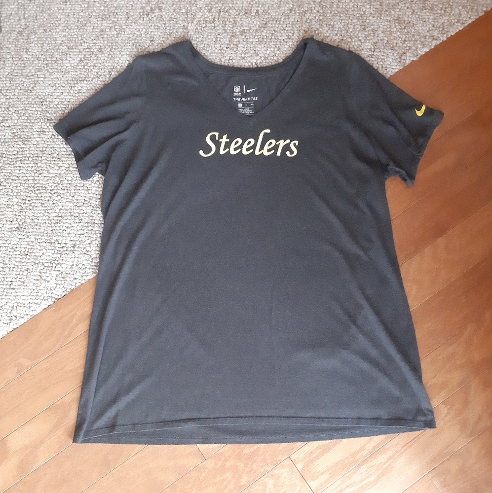 Nike Pittsburgh Steelers V Neck Shirt size XXL
